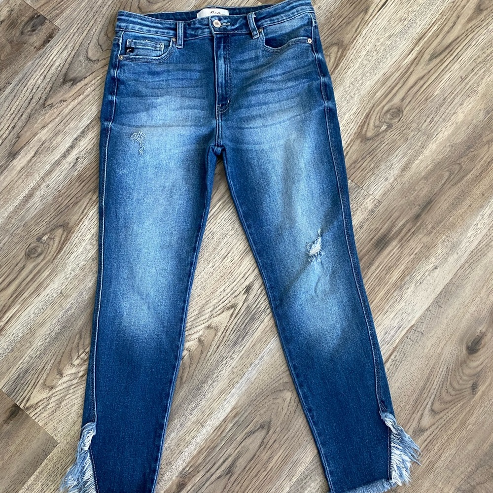 Kancan jeans gently used size 11/29